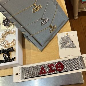 Silver - Delta Sigma Theta bling bracelet